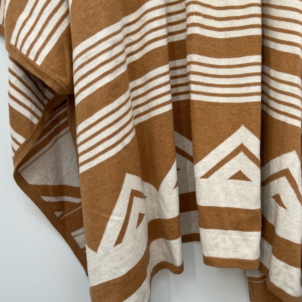 Mossimo Oversized Aztec Pattern Poncho Size L/Xl - image 4